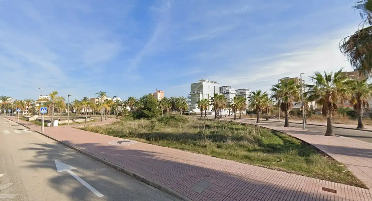 Terrenos y solares en venta en Piles
