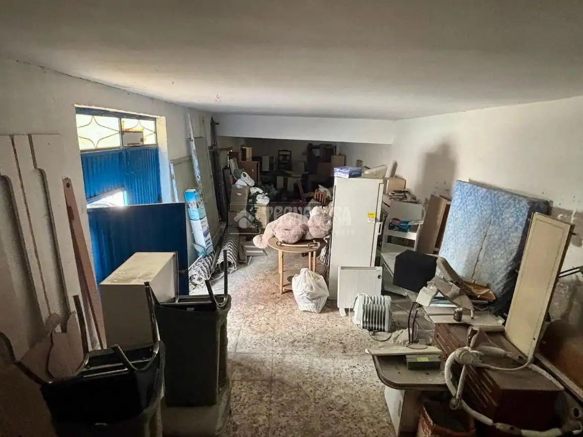 Casa adosada en venta en Jódar