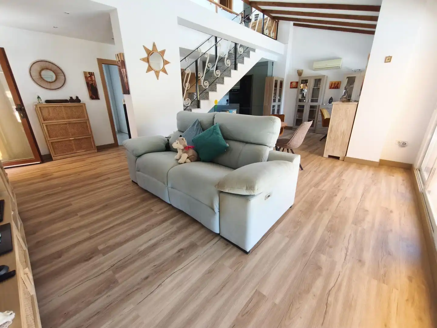 Living room of Detached homes for sale in La Nucia  with Air Conditioner, Parquet flooring and Terrace