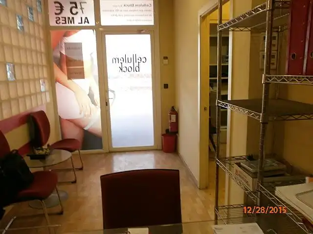 Business premises for sale in Carrer Bonaventura Puig i Perucho, imagen 5