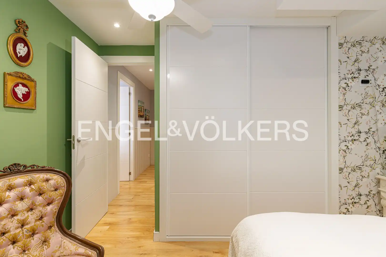 Bedroom of Flat for sale in Zona Monte El Pilar