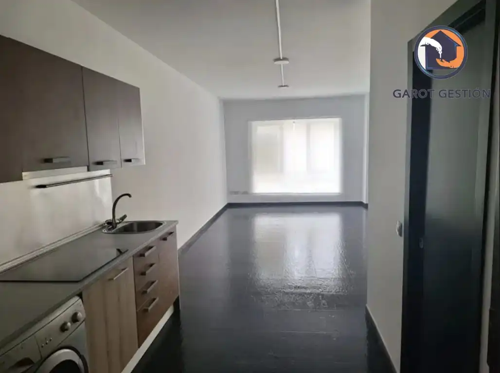 Cuina de Estudi en venda en Guadalajara amb Aire condicionat, Calefacció i TV