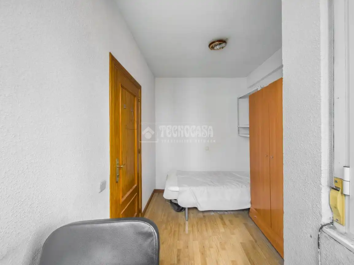 Habitación de Piso en venta en Madrid con Terraza