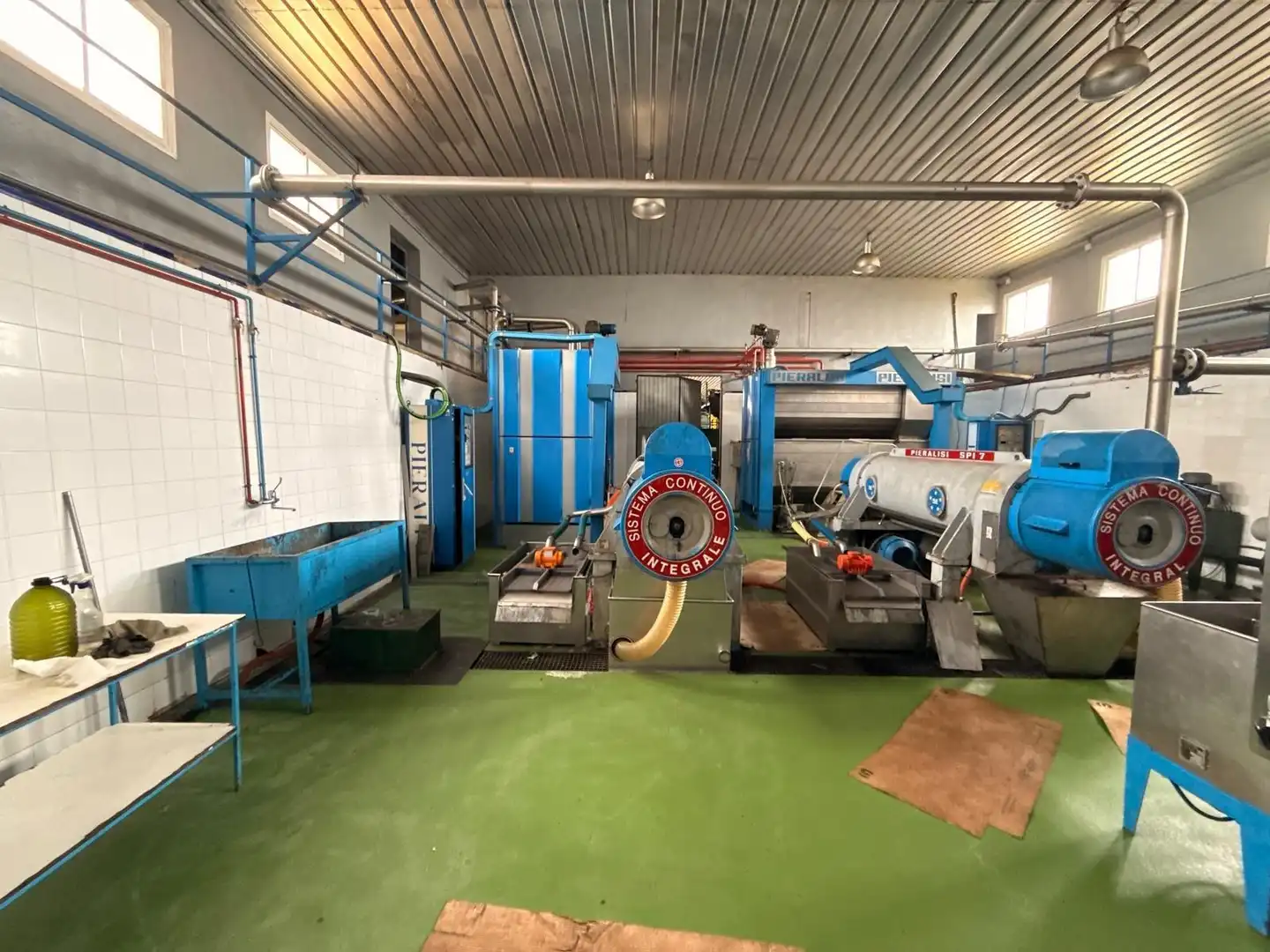 Nave industrial en venta en Olías del Rey