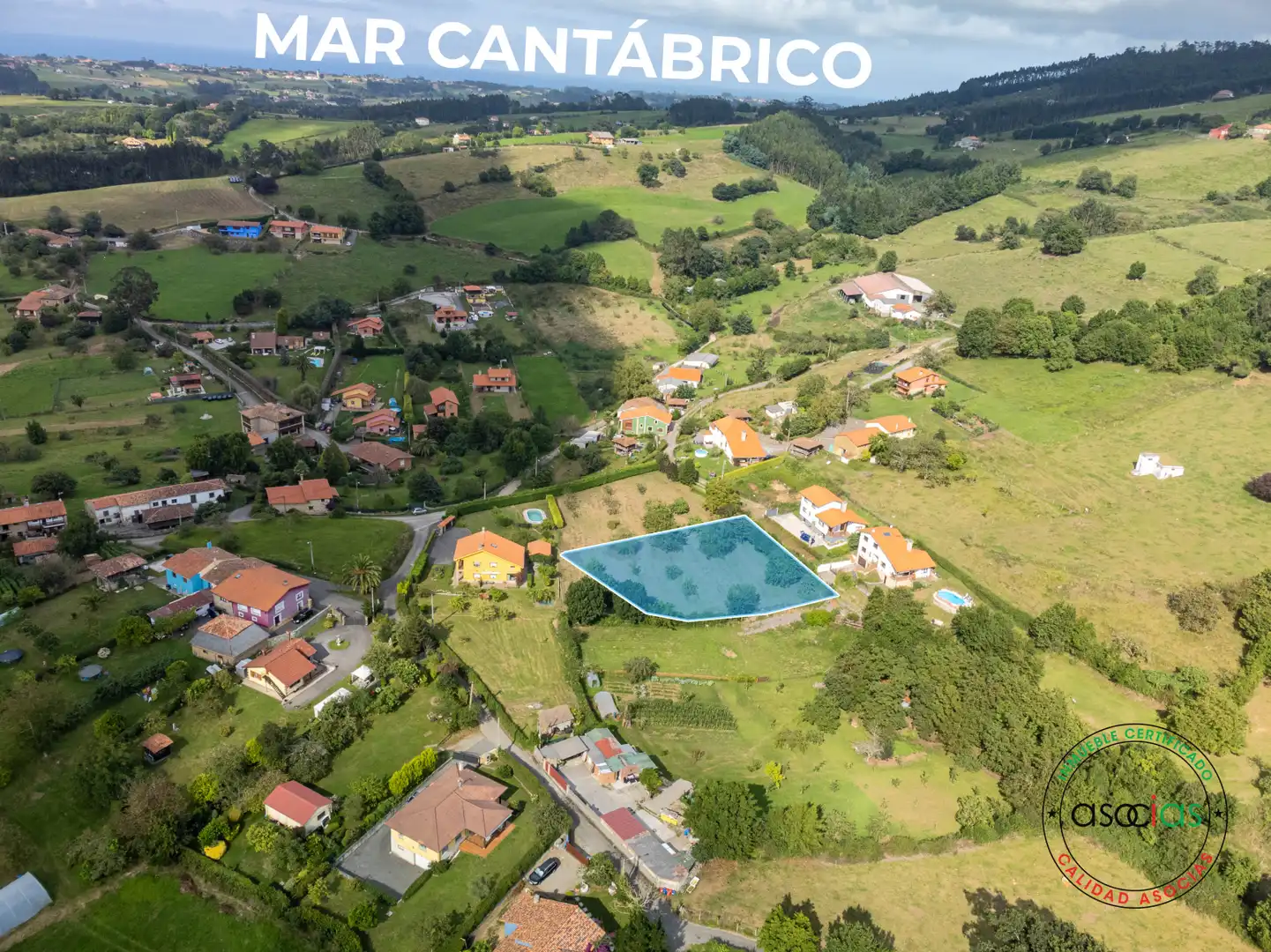 Piscina de Terreno en venta en Villaviciosa