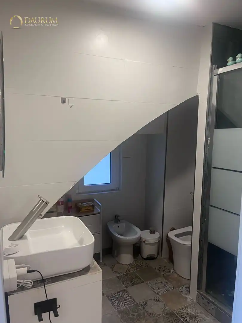 Baño de Casa adosada en venta en Llíria con Aire acondicionado, Terraza y Trastero