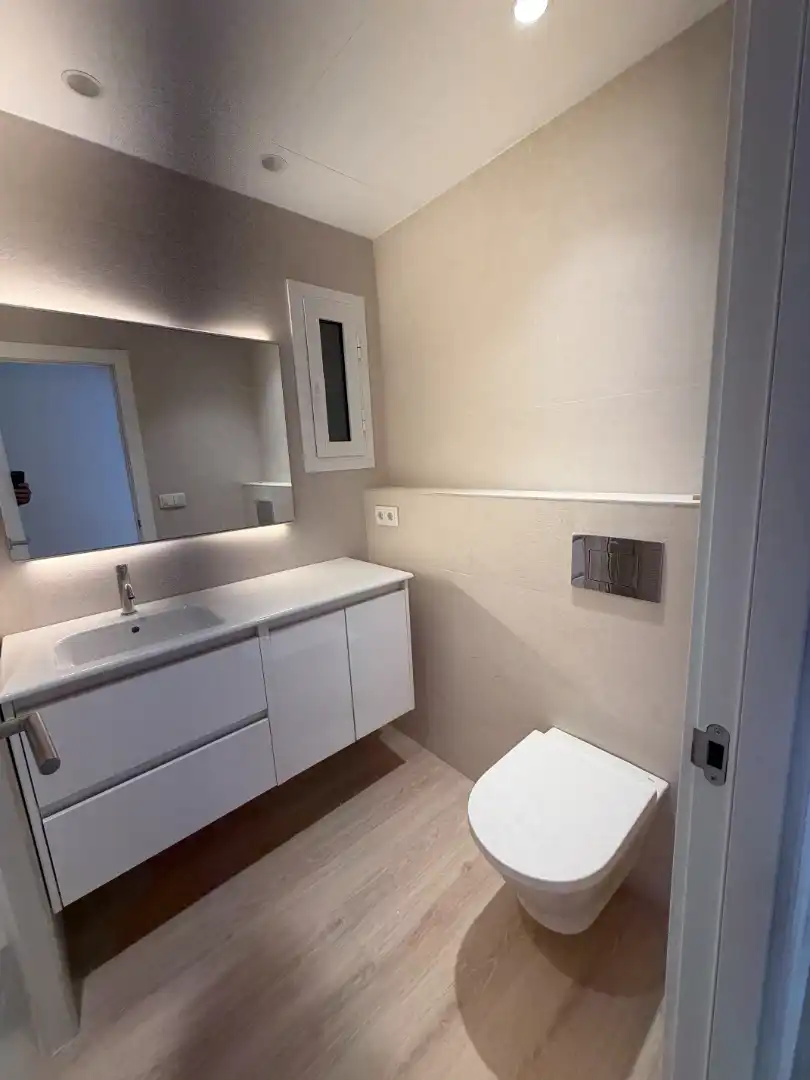 Baño de Piso en venta en Mataró con Aire acondicionado y Calefacción