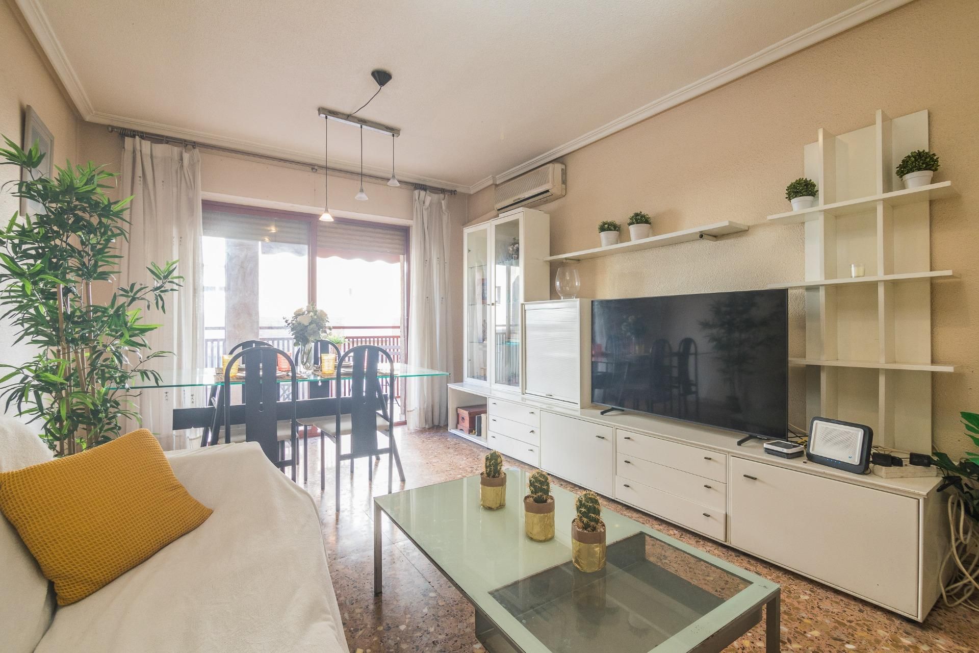 Sala de estar de Piso en venta en Elche / Elx con Aire acondicionado y Balcón