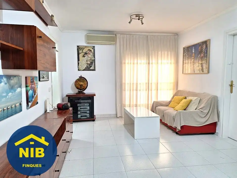 Living room of Flat for sale in Barcelona  with Air Conditioner and Heating