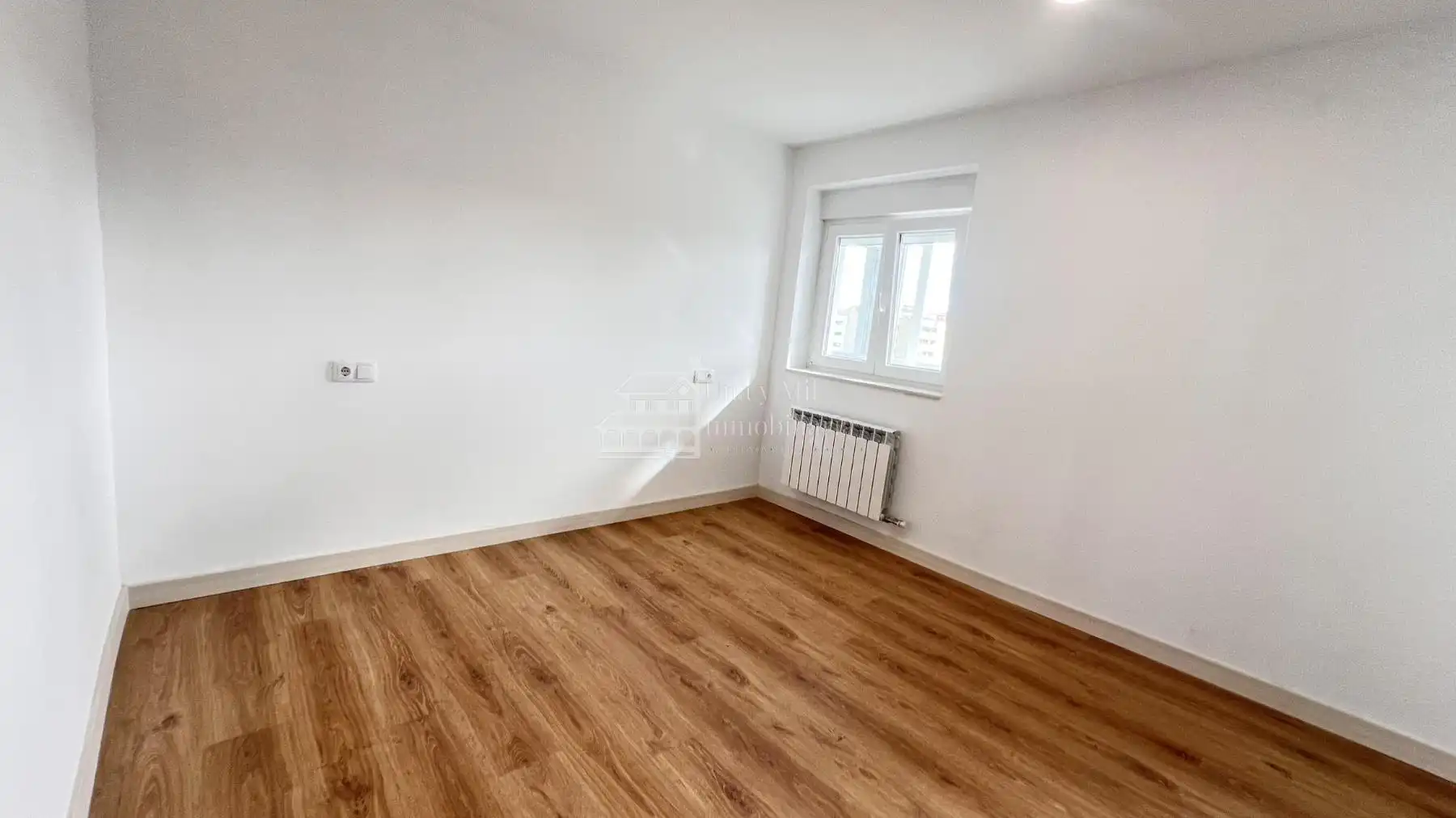Schlafzimmer von Wohnung zur Miete in Salamanca mit Heizung, Terrasse und Balkon