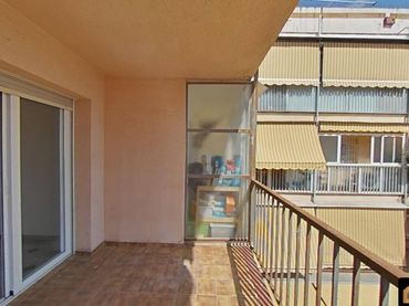 Flat with balcony for sale in Calle JOAN TUTO