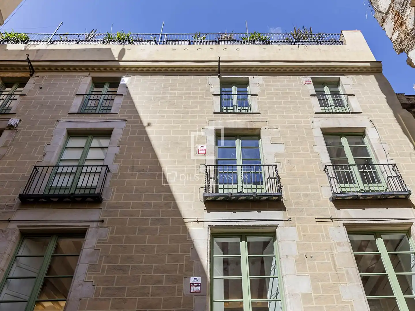 Vista exterior de Piso en venta en Barcelona con Aire acondicionado, Calefacción y Parquet