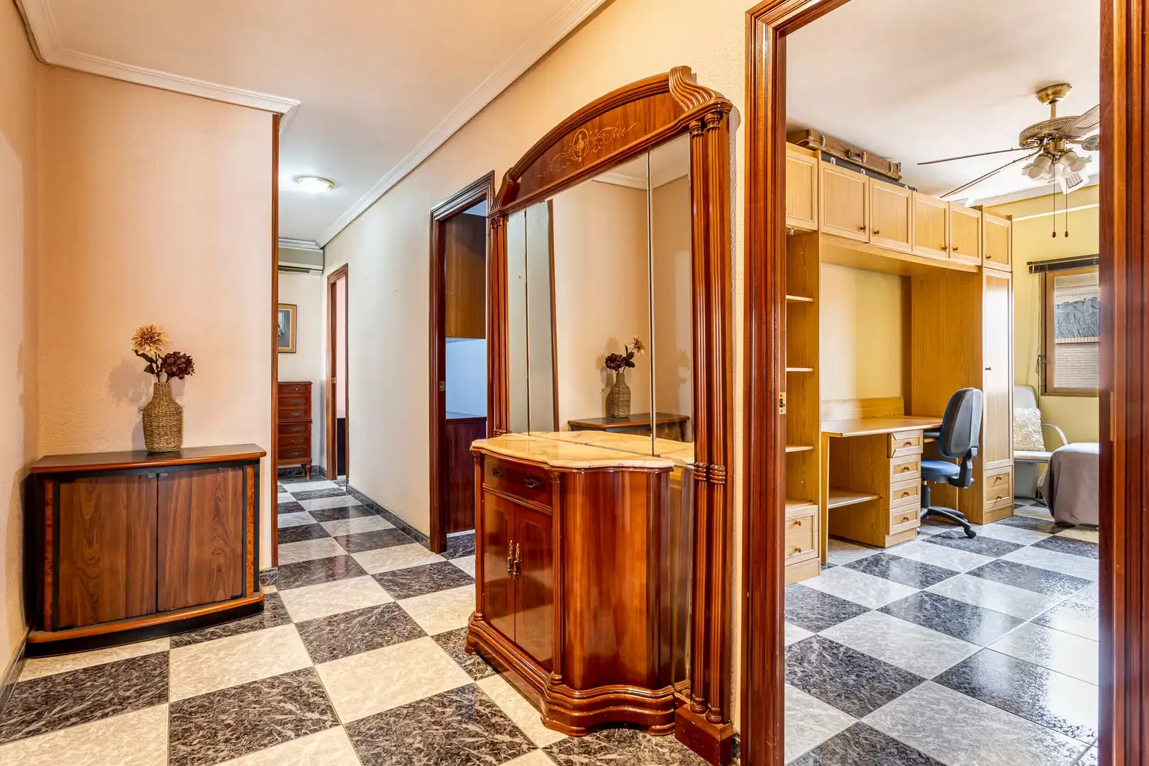 Piso en venta en Valencia con Aire acondicionado, Calefacción y Balcón