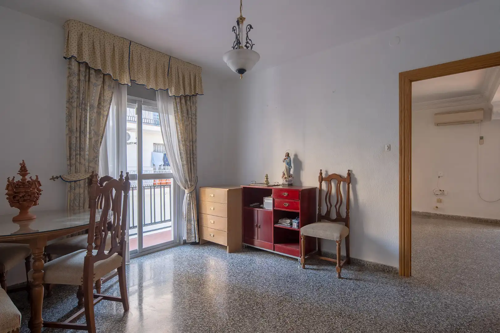 Habitación de Casa adosada en venta en Maracena con Aire acondicionado, Terraza y Amueblado