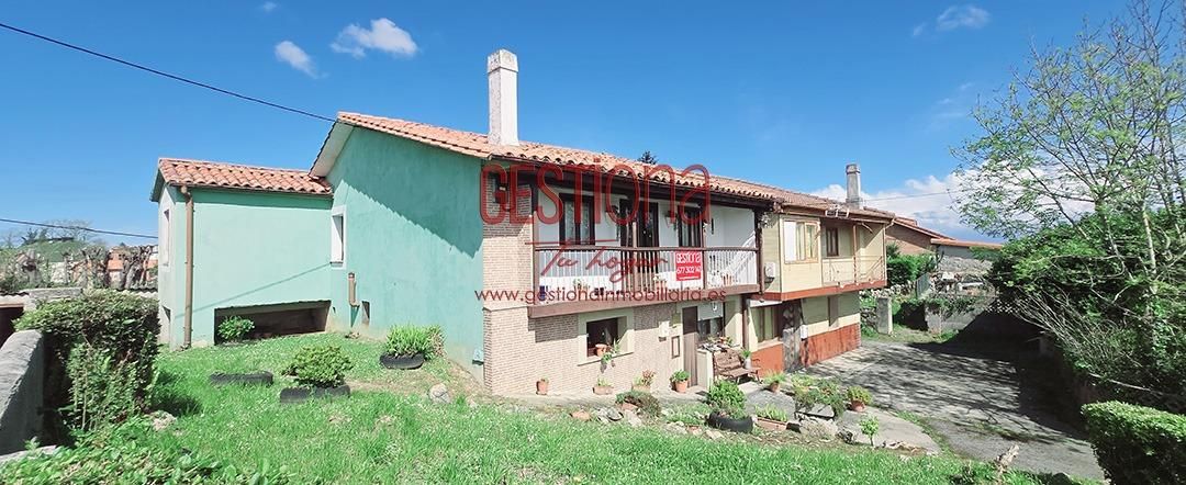Vista exterior de Casa adosada en venda en Marina de Cudeyo amb Calefacció, Jardí privat i Balcó