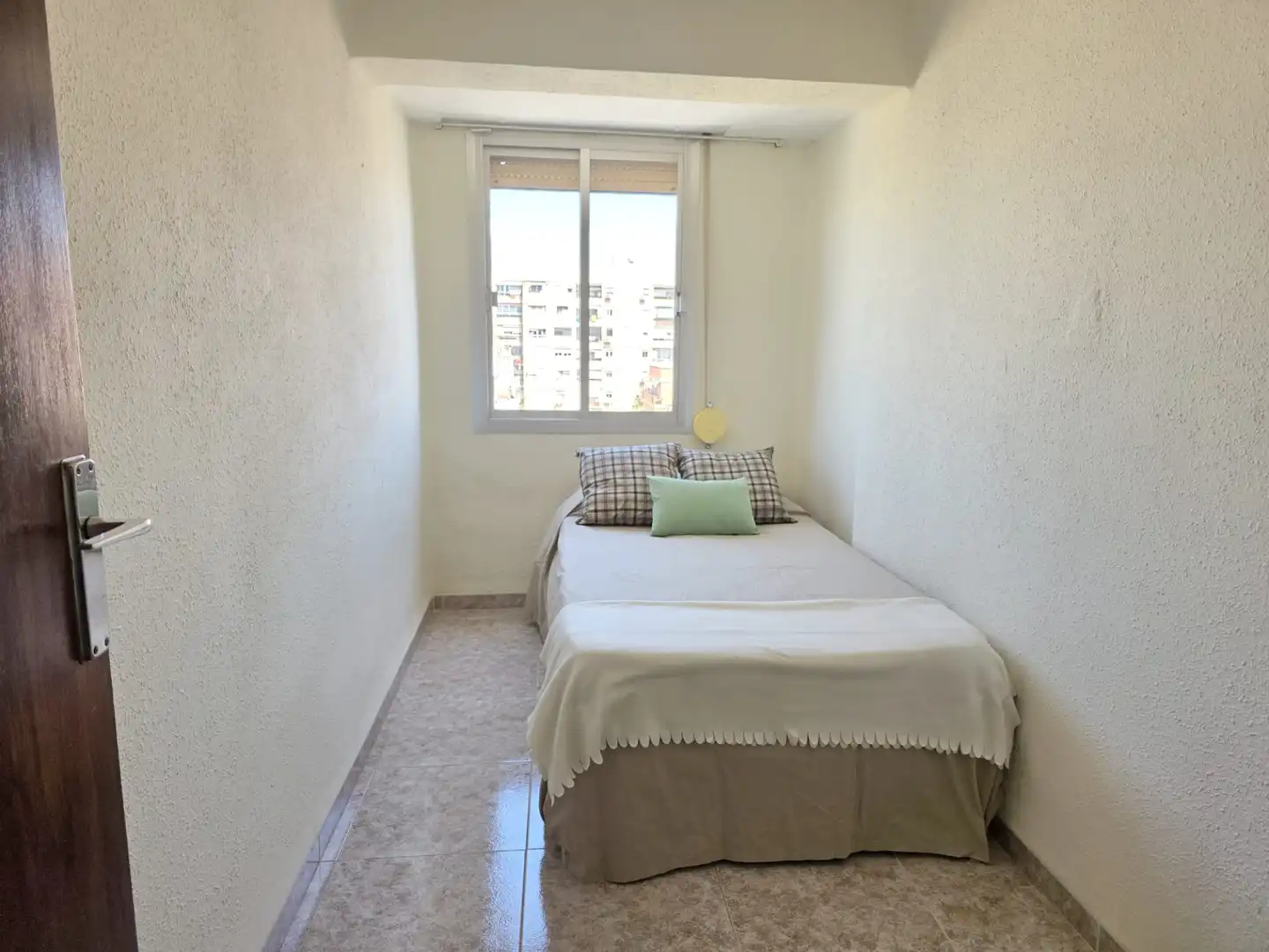 Habitación de Piso en venta en Valencia con Balcón
