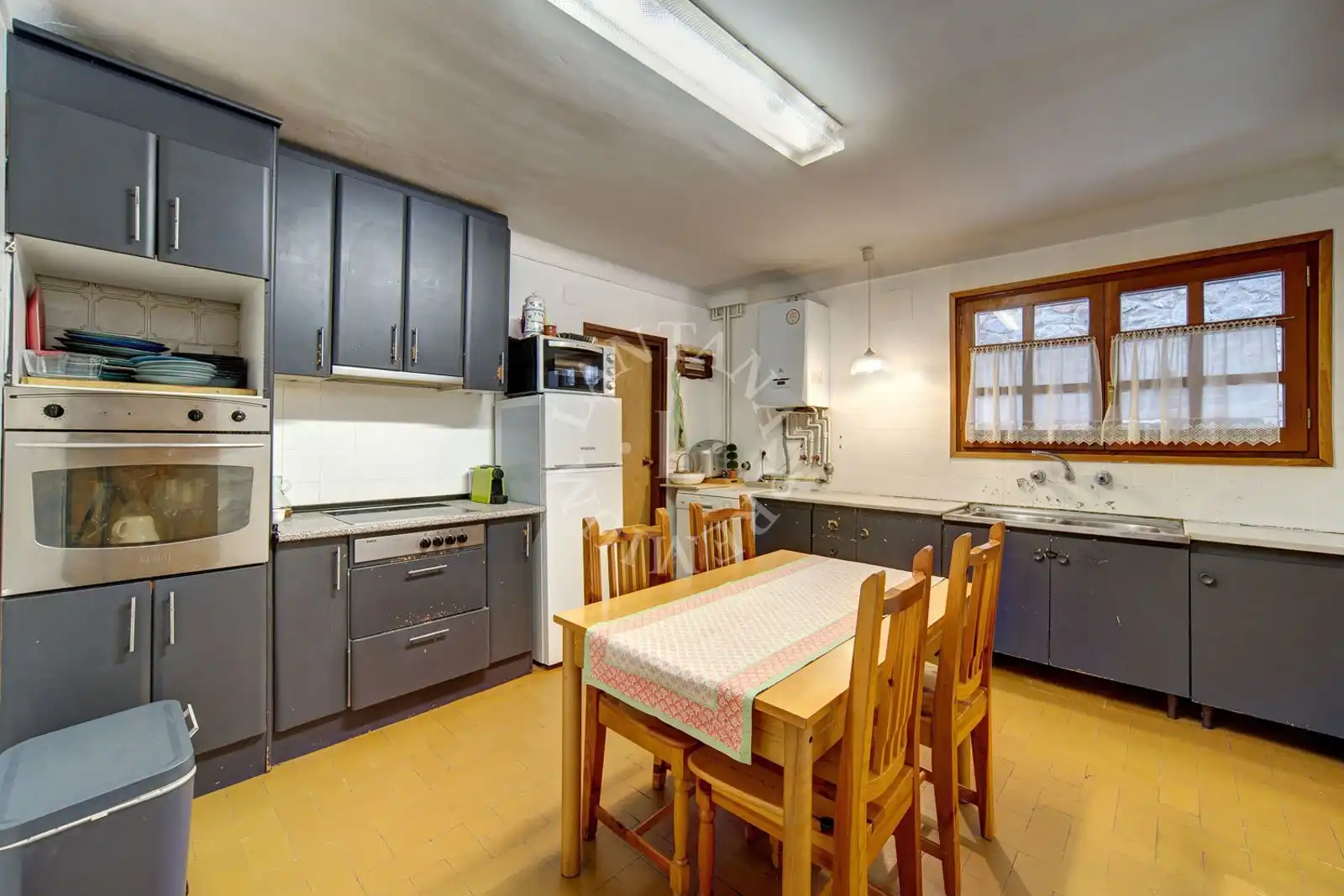 Kitchen of Houses for sale in Naut Aran  with Storage room
