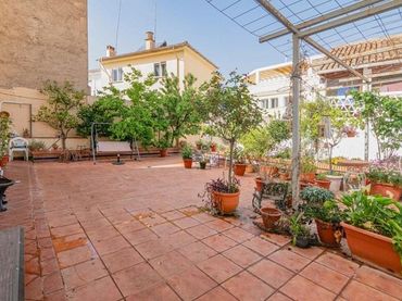 Casa amb balcó en venda a Ogíjares