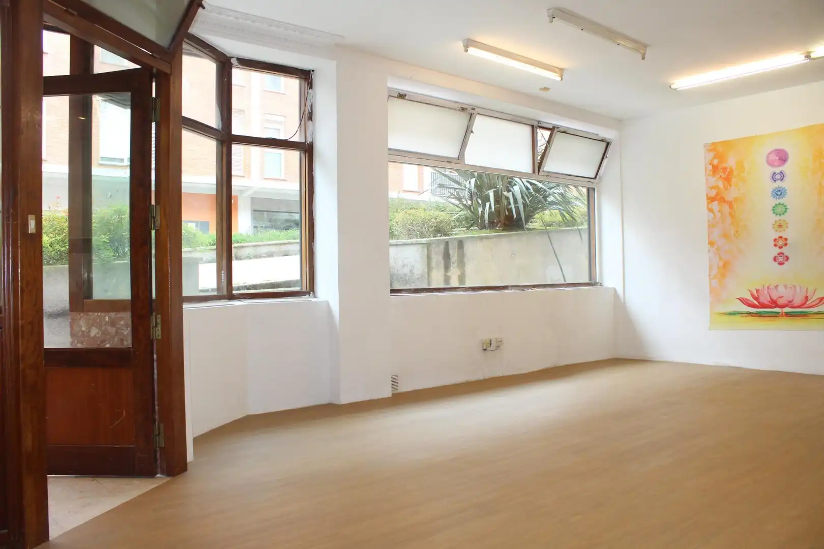 Local comercial en venda a Plaza Sagastieder, imagen 4