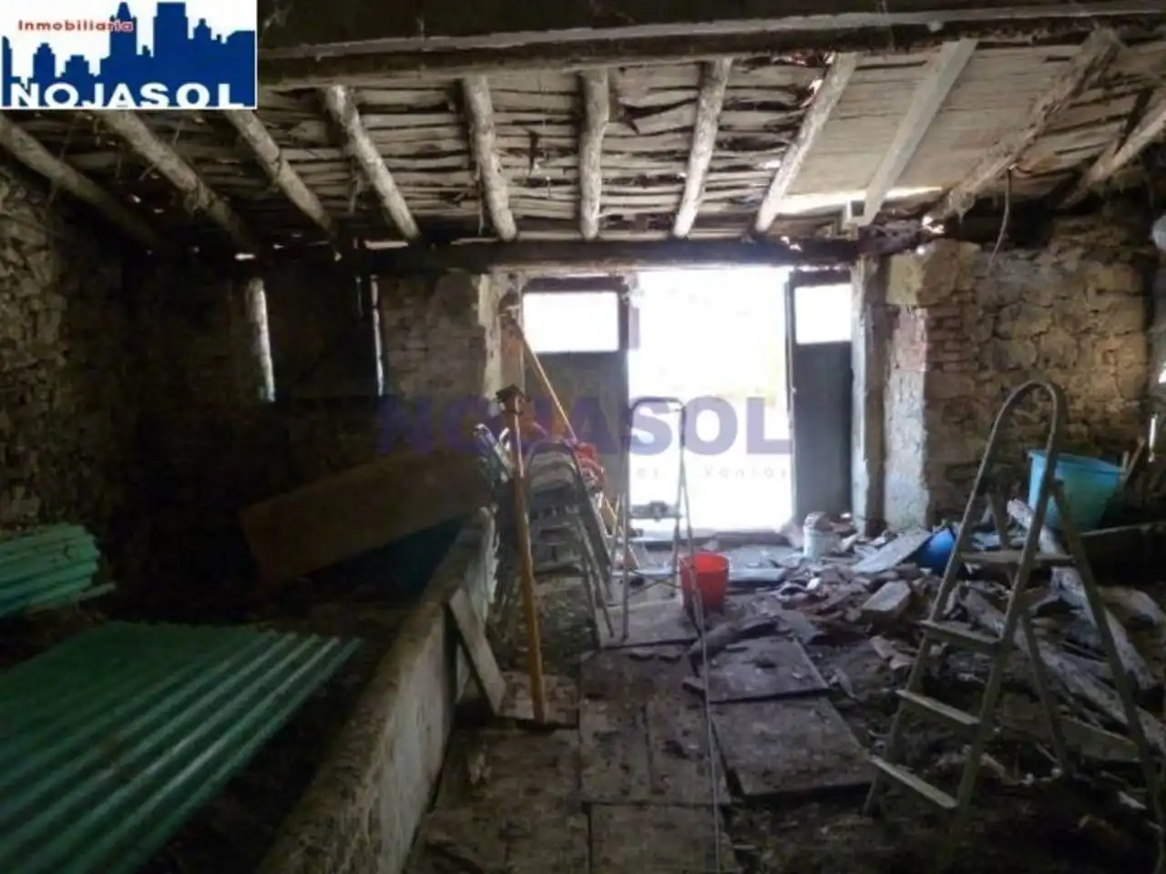Casa adosada en venda en Escalante amb Moblat