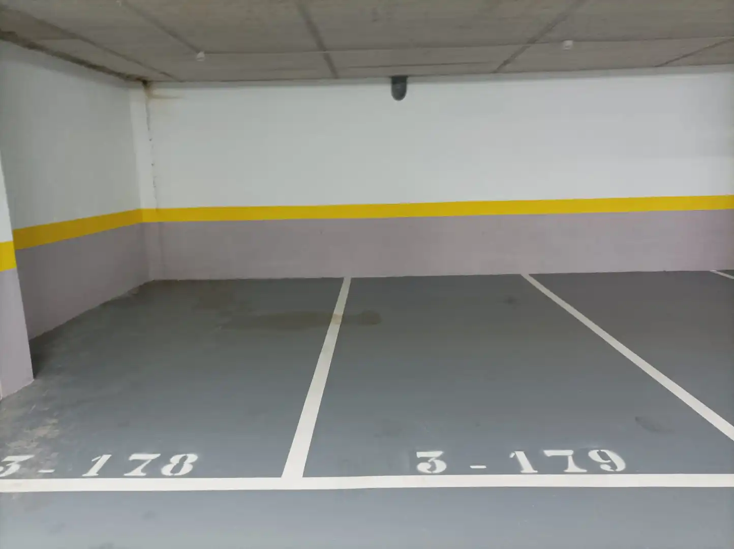 Aparcament de Garatge en venda en Santander