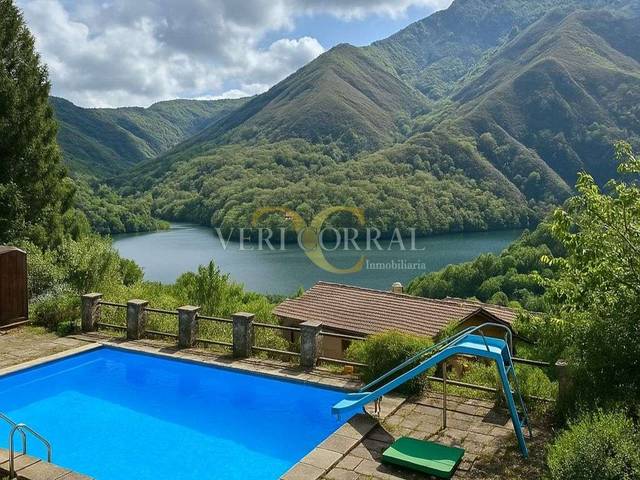 Casa-chalet en Venta en Las Pedrosas en Caso