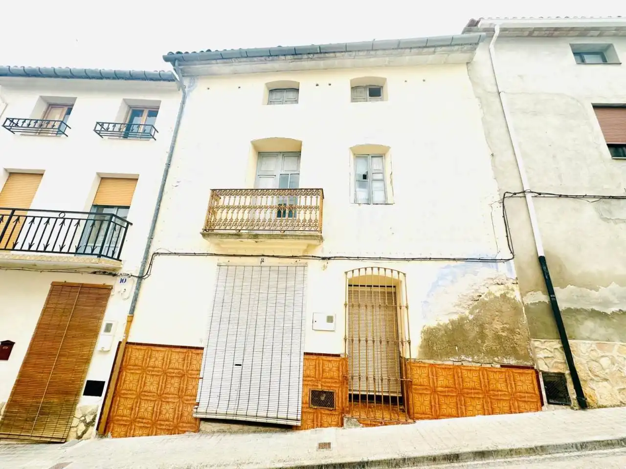 Vista exterior de Casa o xalet en venda en Bélgida amb Terrassa, Traster i Moblat