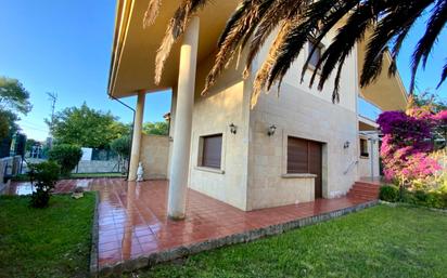 Exterior view of House or chalet for sale in Ribamontán al Mar  with Heating, Private garden and Terrace