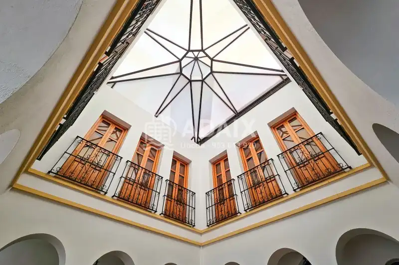 Haus oder Chalet zum Verkauf in Úbeda mit Terrasse, Abstellraum und Balkon