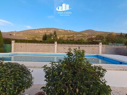 Swimming pool of House or chalet for sale in  Jaén Capital  with Air Conditioner and Swimming Pool