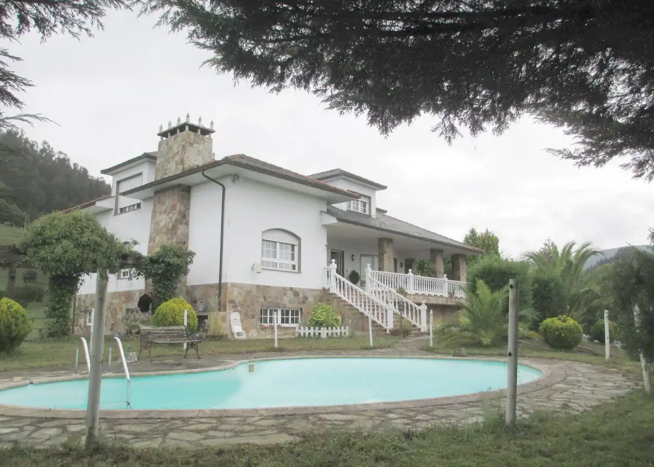 Casa con jardín en venta en Valdés - Luarca, imagen 2