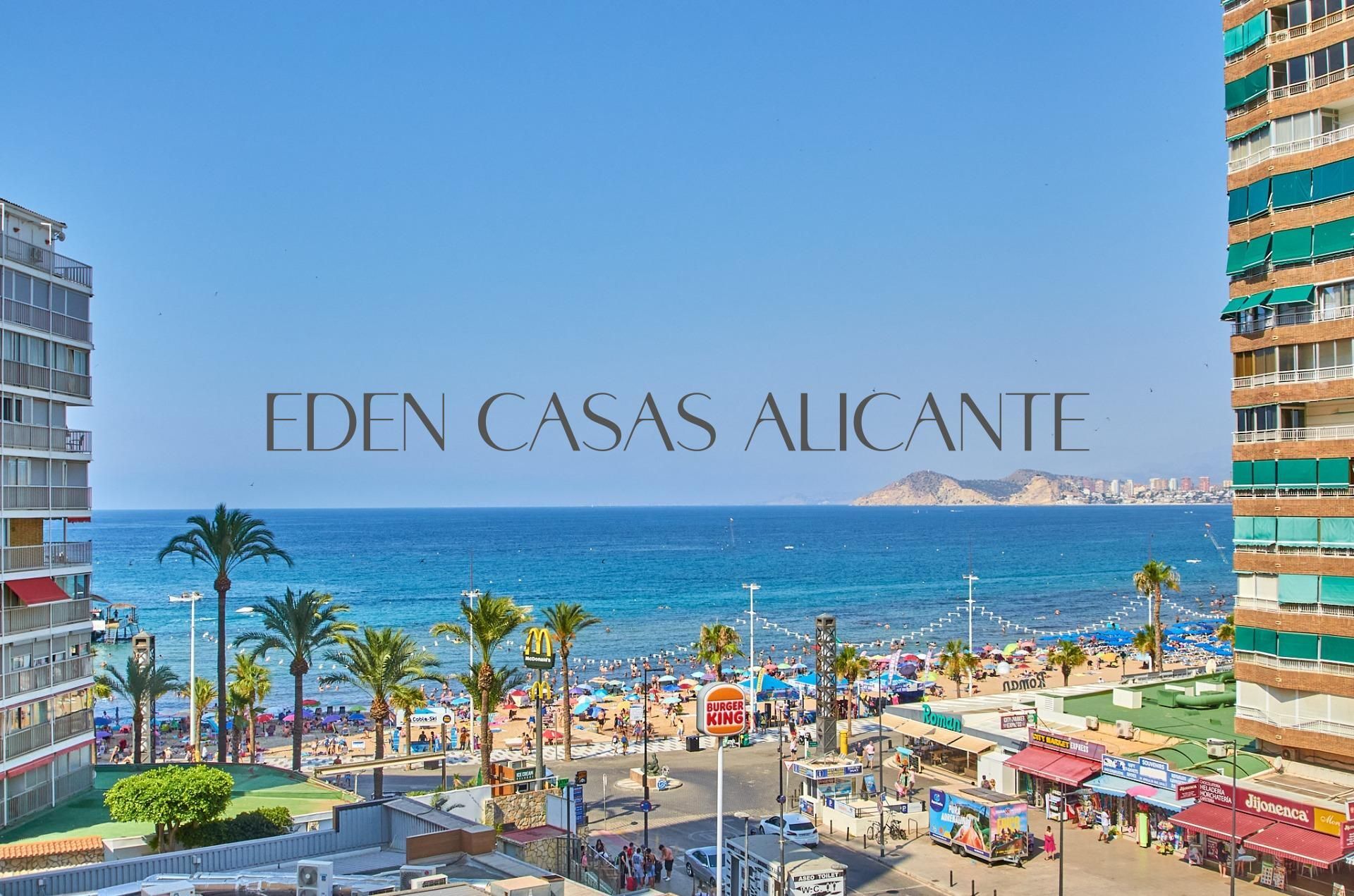 Vista exterior de Apartamento en venta en Benidorm con Terraza