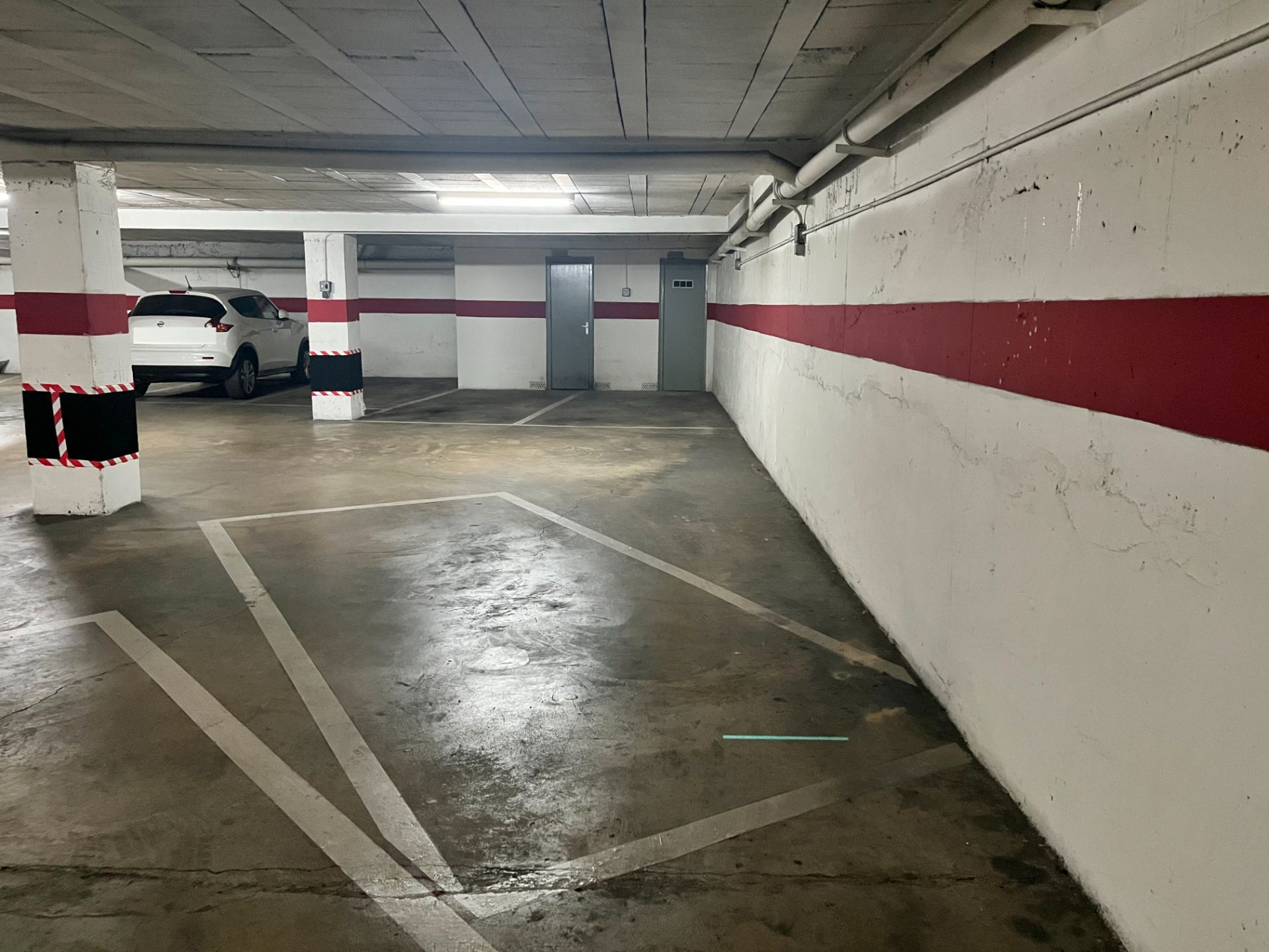 Aparcament de Garatge de lloguer en Girona Capital amb Alarma