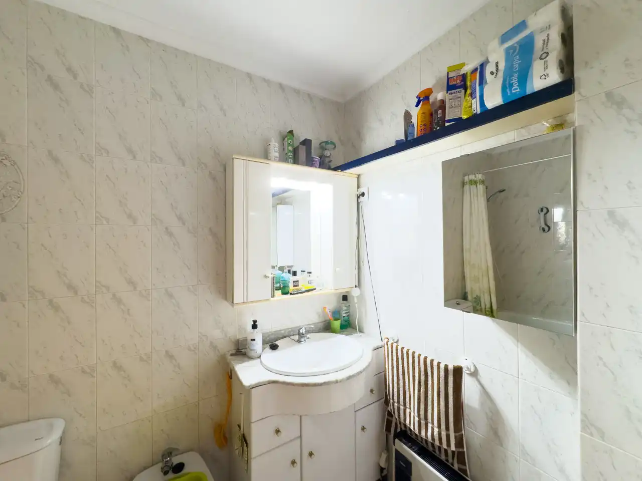 Bany de Apartament en venda en Torrevieja amb Aire condicionat, Calefacció i Terrassa