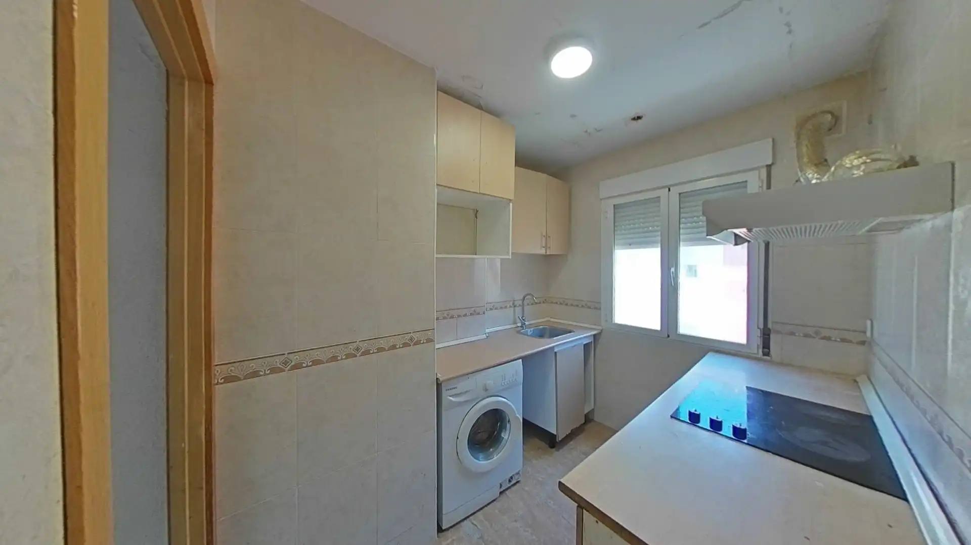 Cocina de Piso en venta en Madrid con Balcón