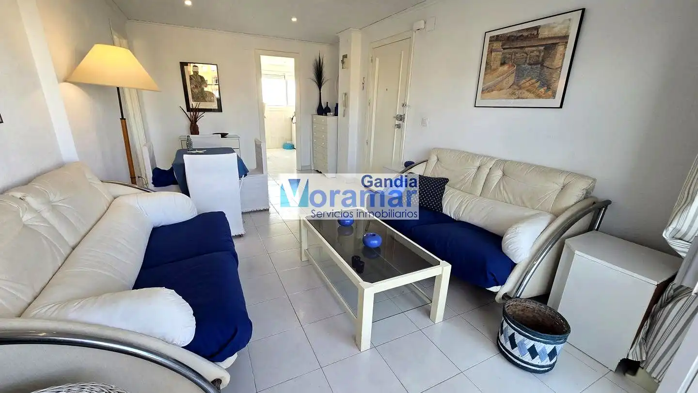 Sala d'estar de Apartament de lloguer en Gandia amb Terrassa, Moblat i Piscina comunitària