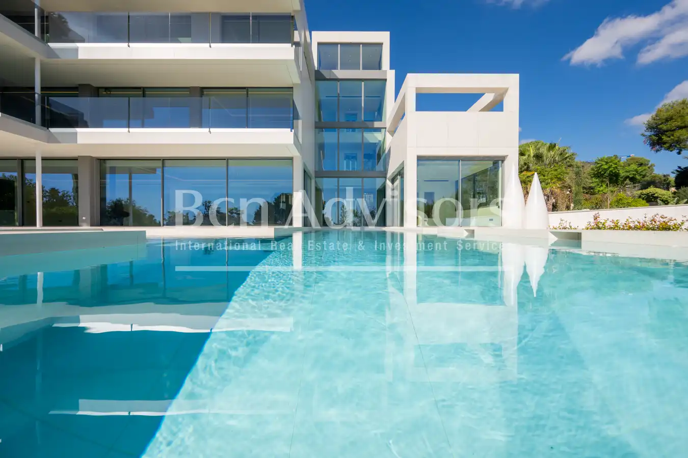 Piscina de Casa o chalet en venta en Barcelona con Aire acondicionado, Calefacción y Jardín privado