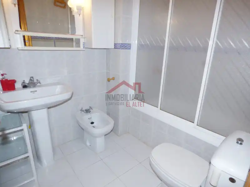 Apartments for rent in Calle Málaga, Los Arenales del Sol