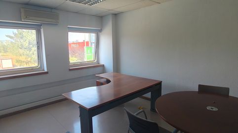 Foto 2 von Büro zur Miete in Buztintxuri, Pamplona / Iruña