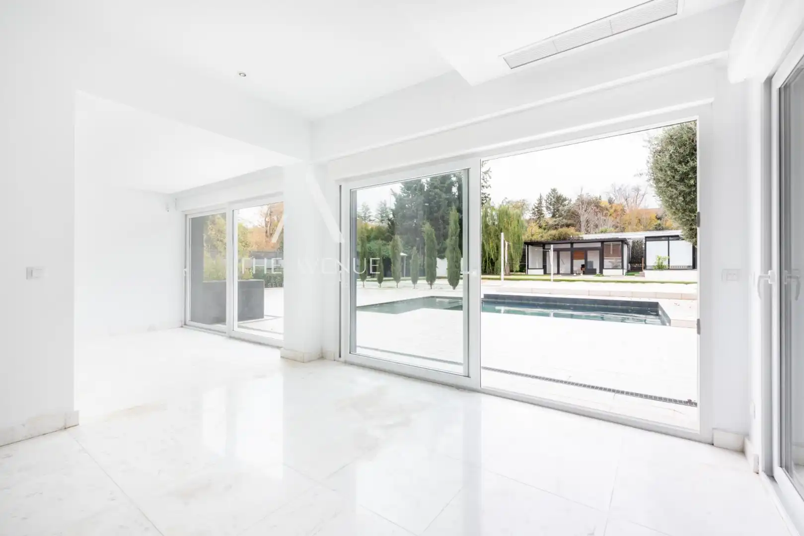 Piscina de Casa o xalet en venda en La Moraleja amb Aire condicionat, Calefacció i Jardí privat