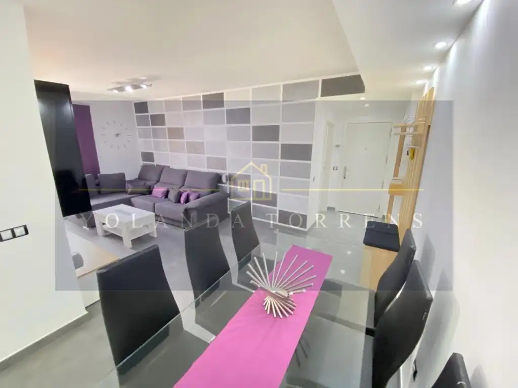 Sala de estar de Piso en venta en Alcalá de Guadaira