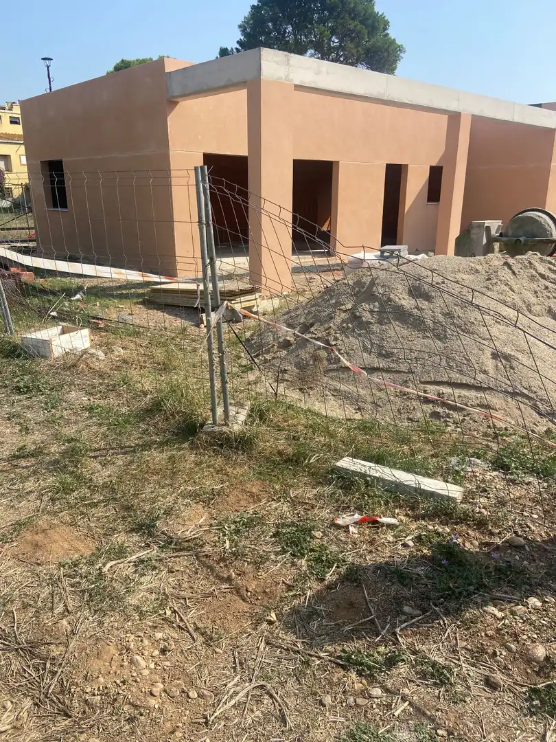 Houses for sale in onze de setempbre, 6, Vilamacolum