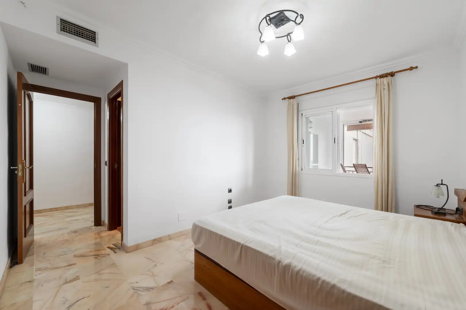 Apartamento con piscina en venta en Torrequebrada, imagen 10