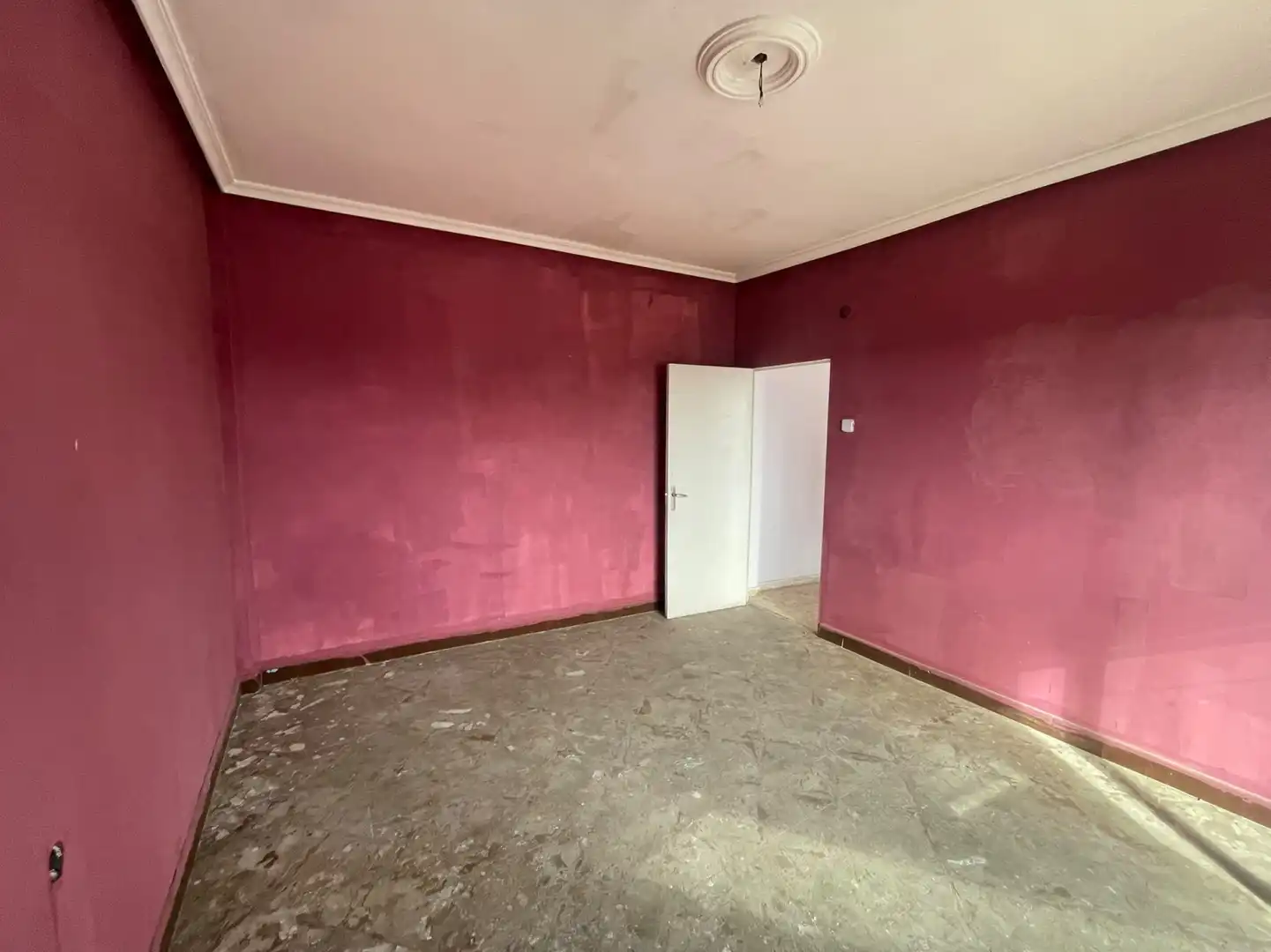 Piso en venta en Avilés con Calefacción y Balcón