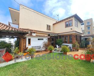 Vista exterior de Casa o xalet en venda en La Orotava amb Terrassa i Piscina