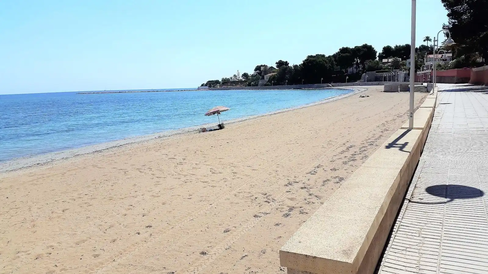 Vista exterior de Apartamento de alquiler en Dénia con Jardín privado, Terraza y Amueblado