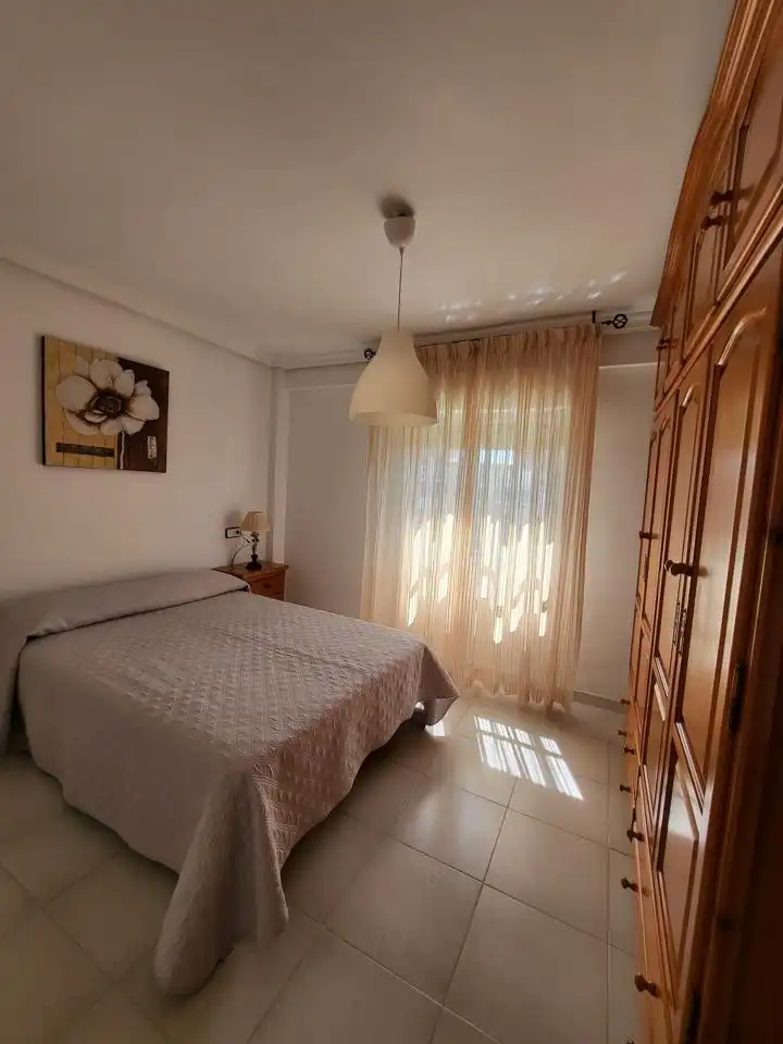 Bedroom of Flat for rent in Carretera de Cádiz