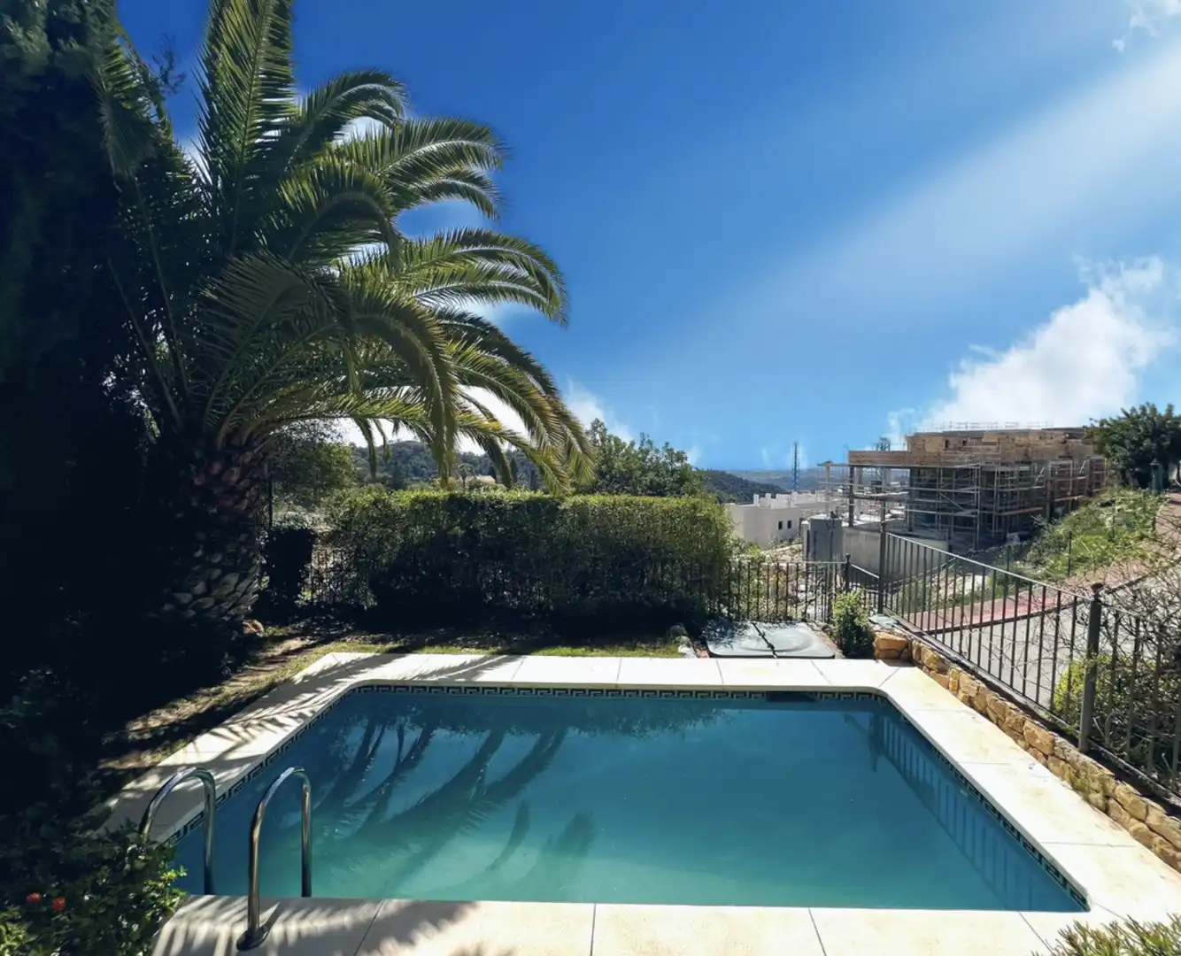 Piscina de Casa o xalet en venda en Istán amb Aire condicionat, Jardí privat i Terrassa