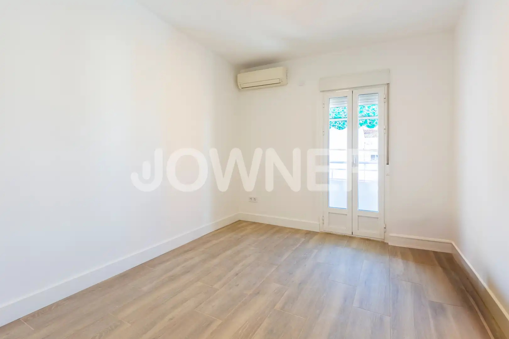 Dormitori de Pis de lloguer en  Madrid Capital amb Aire condicionat, Forn i Rentadora