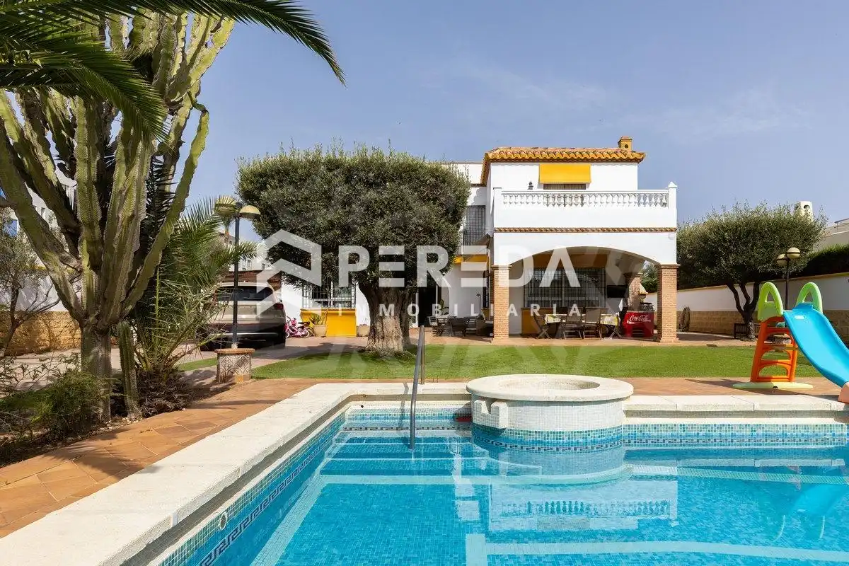 Villa avec piscine à vendre à Calle ALONDRA (U)